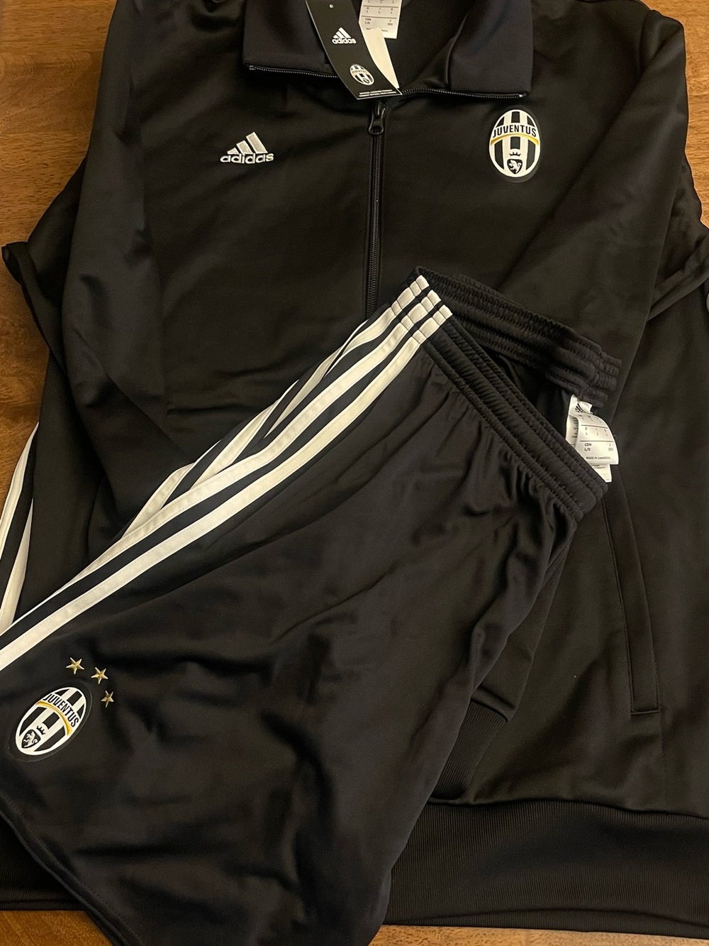 adidas Mens Juventus Jacket with matching shorts large world cup